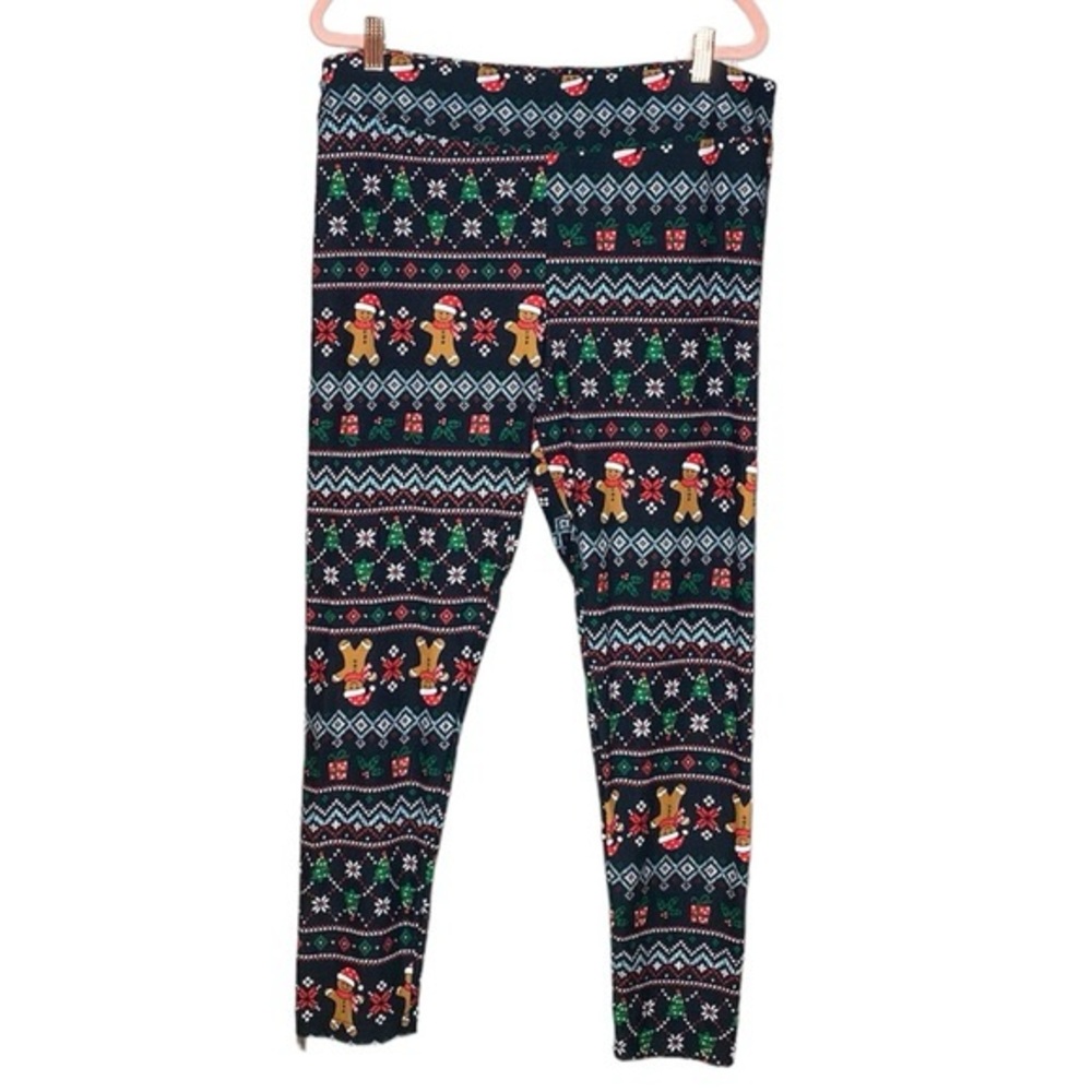 Time and Tru Festive Gingerbread Pattern Leggings